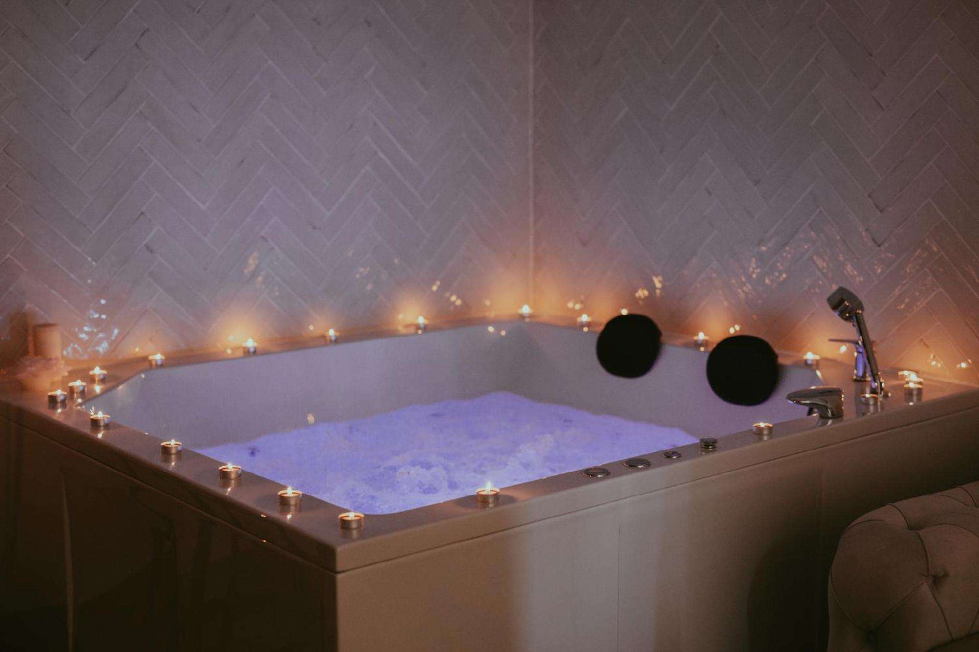 Luxury Jacuzzi Apartment Mostar Esterno foto