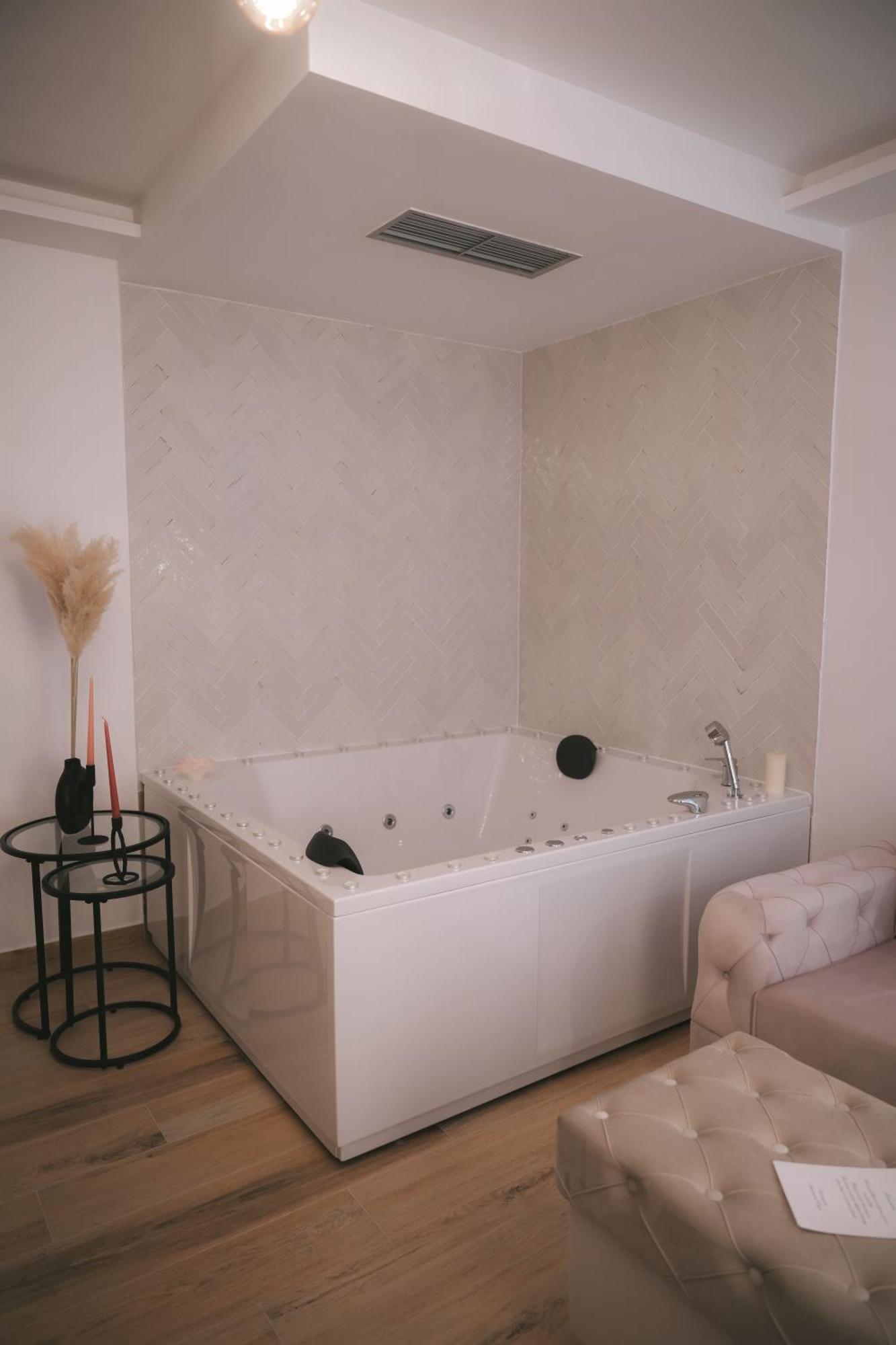 Luxury Jacuzzi Apartment Mostar Esterno foto